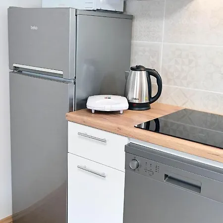 D & L * Добринь